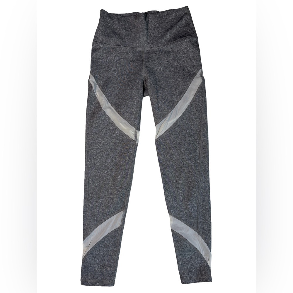 Aerie Women’s Chill Play Move high-rise leggings light gray mesh panels. S Long